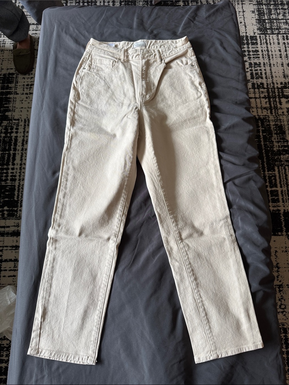 PacSun Women's Off-White Straight-Leg Jeans